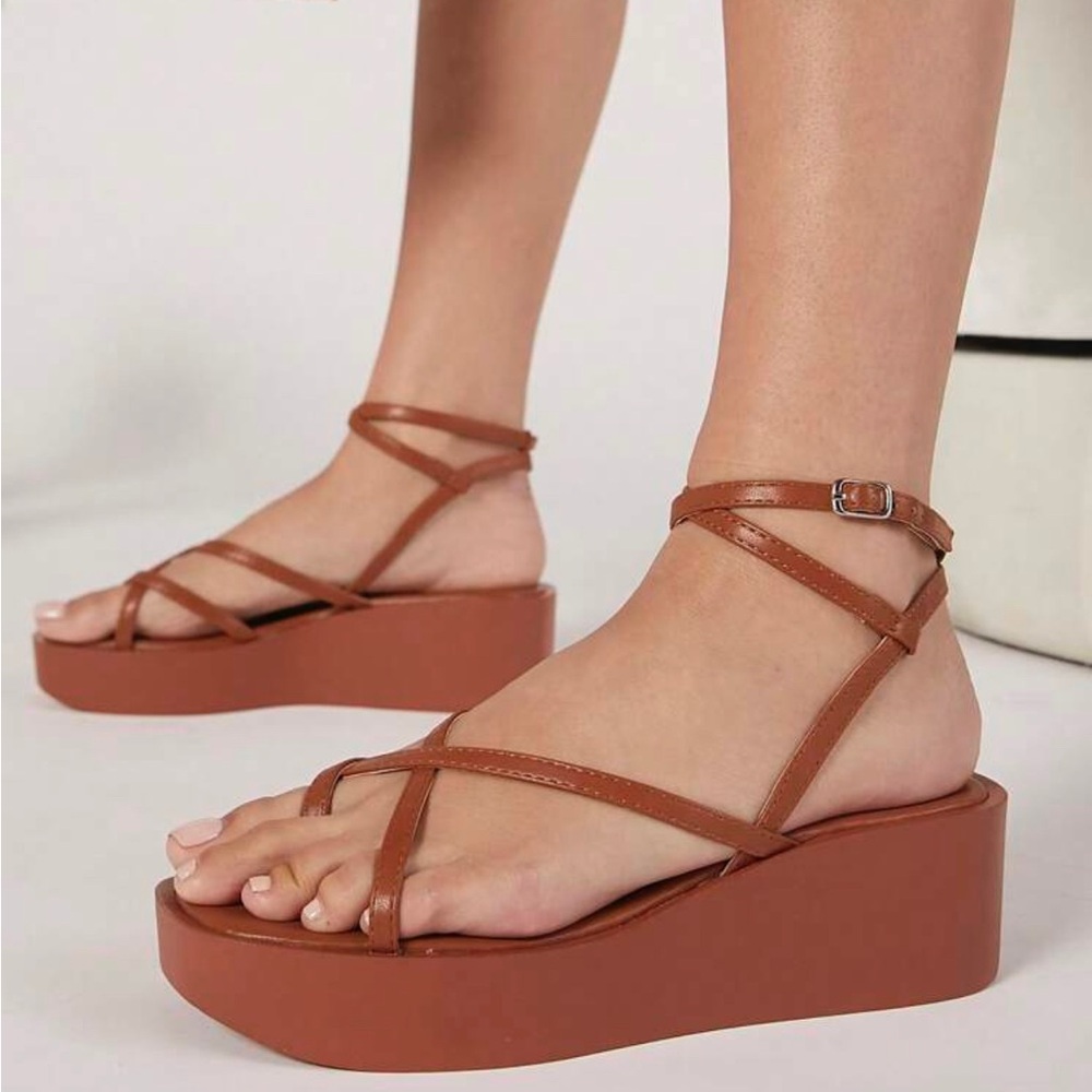 Staple Neutral Brown Platform Sandals, great condition.